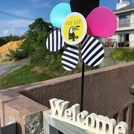 Yoko House Hotel Uruma Buitenkant foto